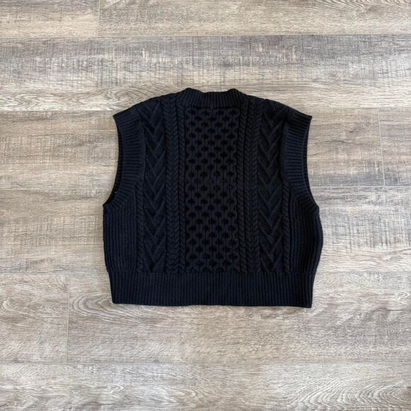 Aritzia Babaton Wool Black Sweater Vest Small - Picture 3 of 3